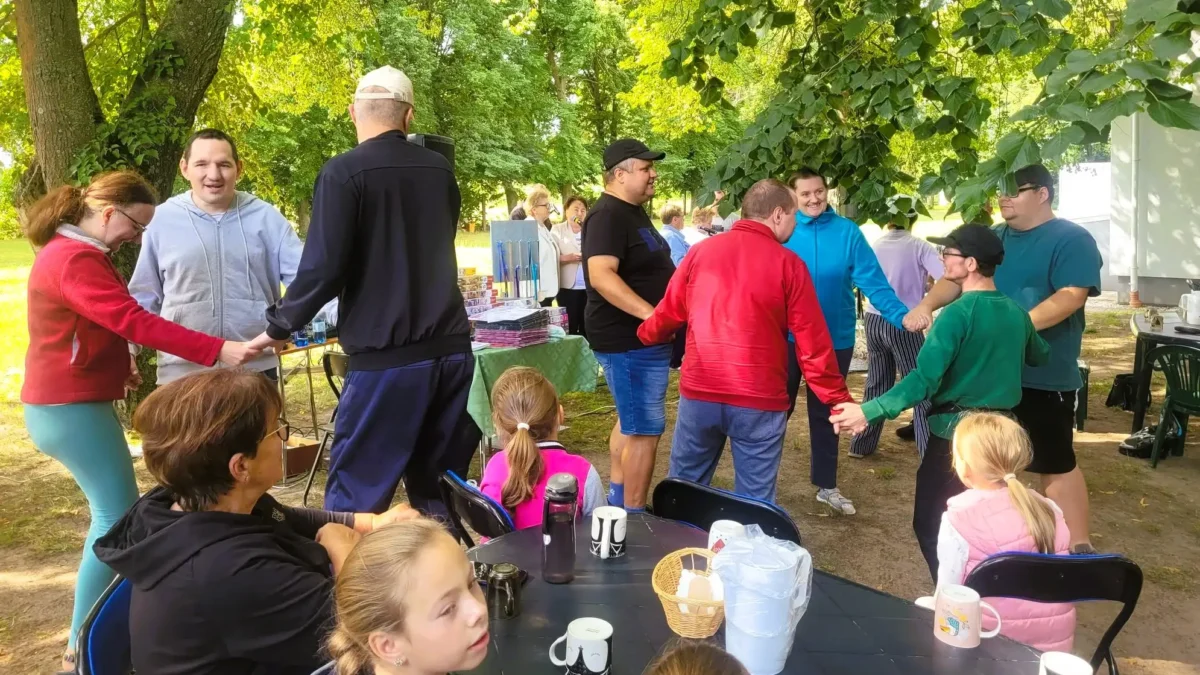Integracja i radość w Warsztatach Terapii Zajęciowej w Wiardunkach