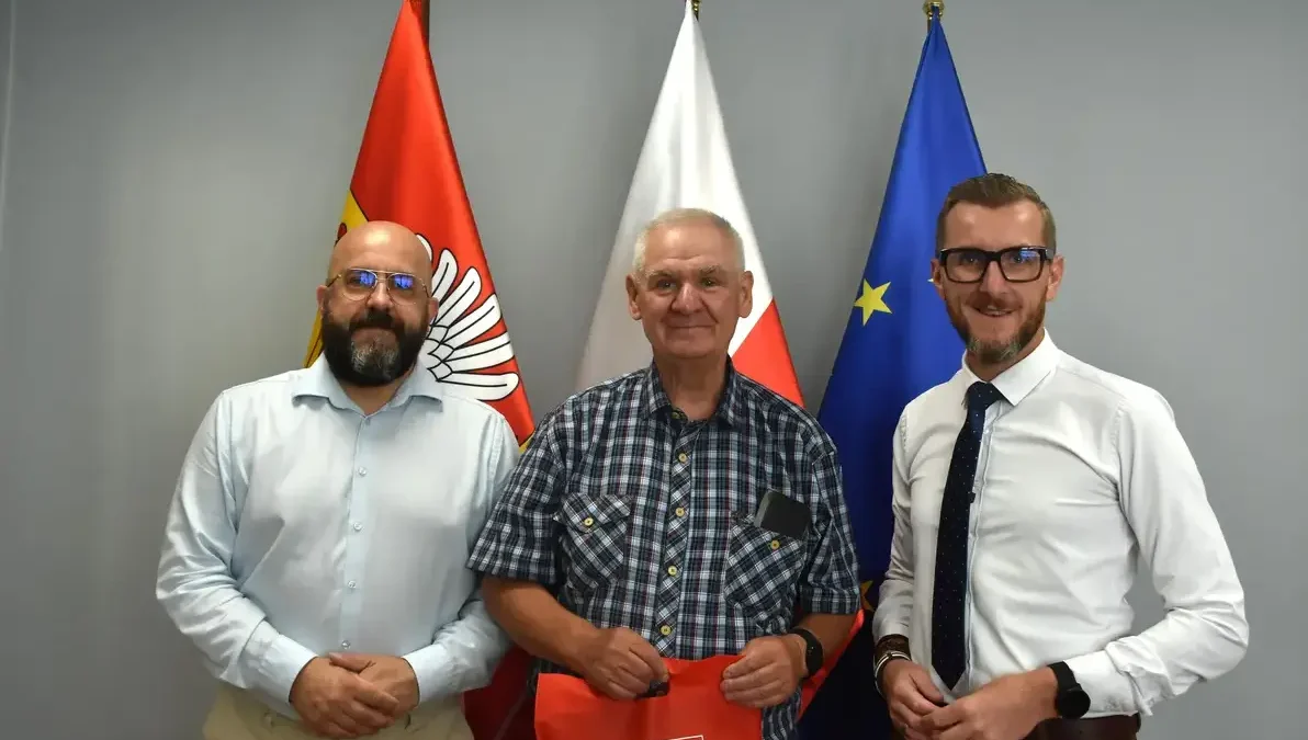 Rowerzysta z 109 tys. km na liczniku odwiedził Rogoźno