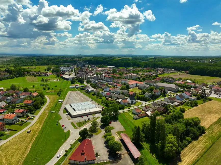 Gmina Oborniki sprzedaje cztery działki budowlane w Dąbrówce Leśnej