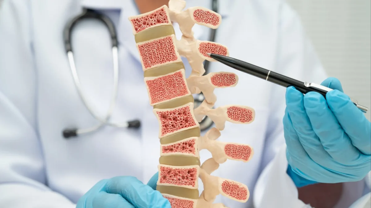 Bezpłatne badania osteoporozy w Ryczywole – zapisy trwają