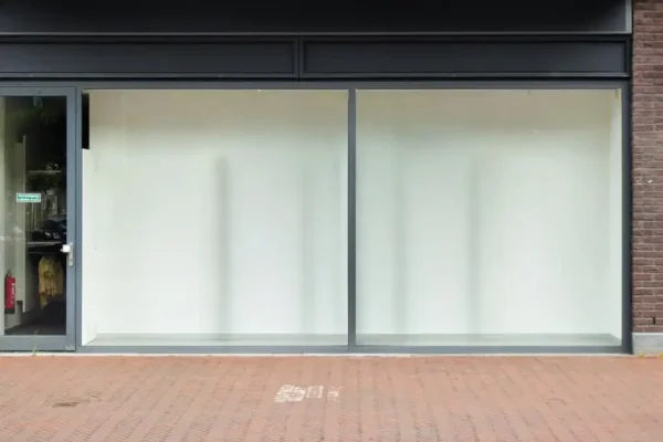 Oborniki: lokal użytkowy 32,60 m² przy ul. Piłsudskiego 21 do wynajęcia