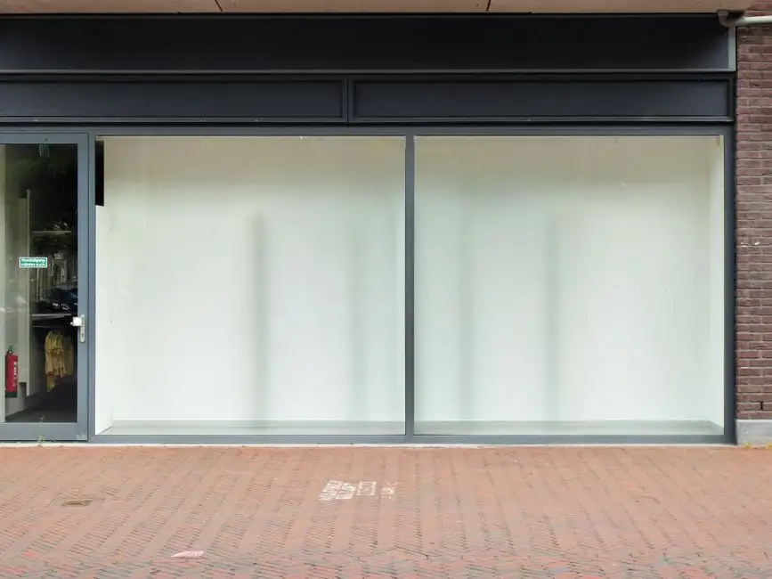 Oborniki: lokal użytkowy 32,60 m² przy ul. Piłsudskiego 21 do wynajęcia