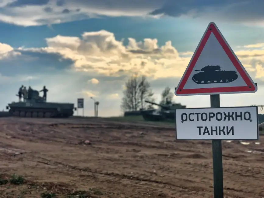Październik na poligonie Biedrusko: wojsko strzela, saperzy w akcji, zakaz wstępu