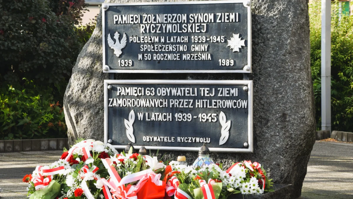 87. rocznica wybuchu II wojny światowej – Ryczywół oddał hołd poległym