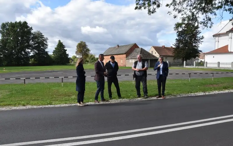 Nowy asfalt w Ryczywole. Zakończono modernizację dróg powiatowych